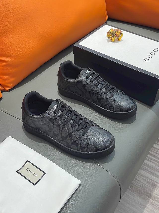 商品名称：Gucci 古驰 正规码数: 38-44 休闲鞋 商品材料：精选 牛皮鞋面，柔软羊皮内里；原厂大底。