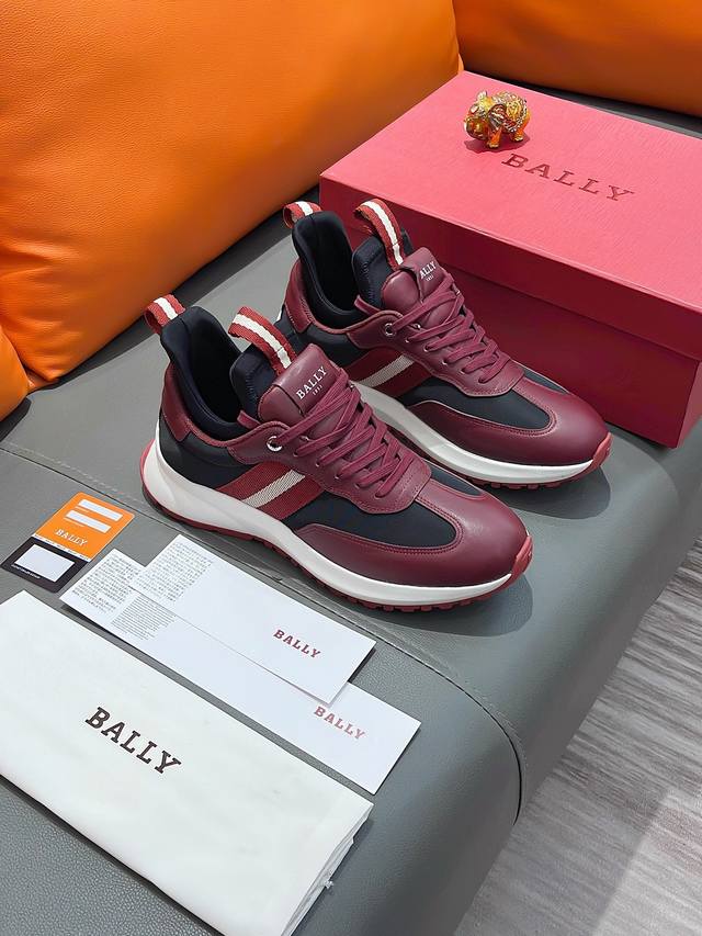 商品名称：Bally 巴利 正规码数: 38-44 高帮鞋 商品材料：精选 牛皮鞋面，柔软羊皮内里；原厂大底。