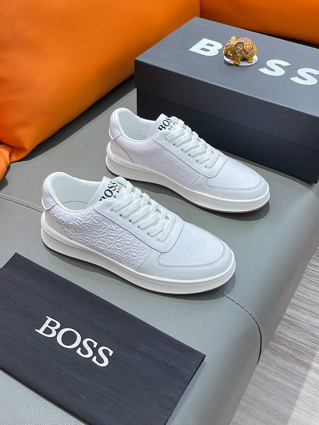 商品名称：Boss 波士 正规码数: 38-44 休闲鞋 商品材料：精选 牛皮鞋面，舒适羊皮内里 ；原厂大底。