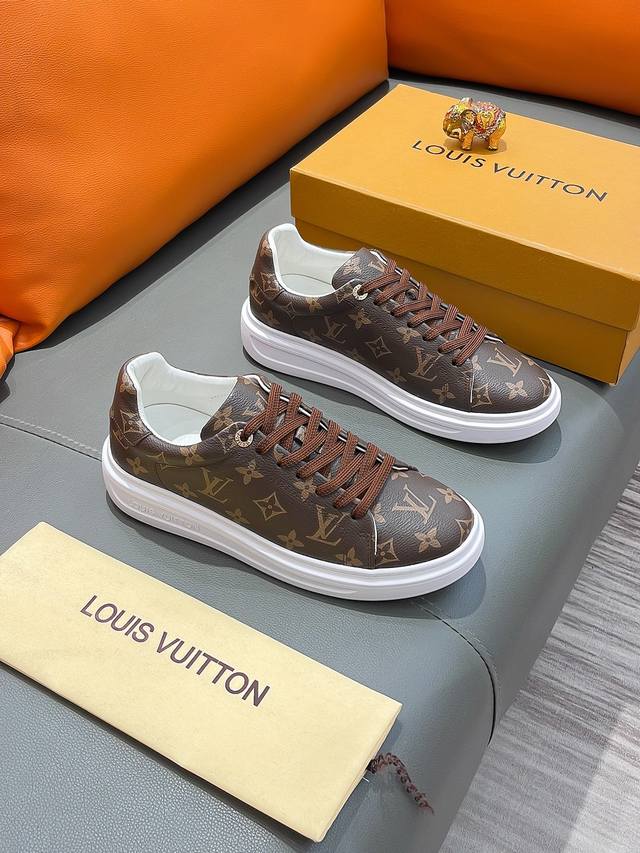 商品名称：Louis Vuitton 路易 威登 正规码数: 38-44 休闲鞋 商品材料：精选 牛皮鞋面，柔软羊皮内里；原厂大底。