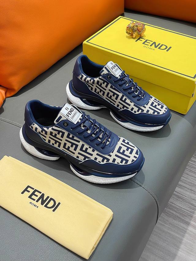 商品名称：Fendi 芬迪 正规码数: 38-44 休闲鞋 商品材料：精选 牛皮鞋面，柔软羊皮内里；原厂大底。