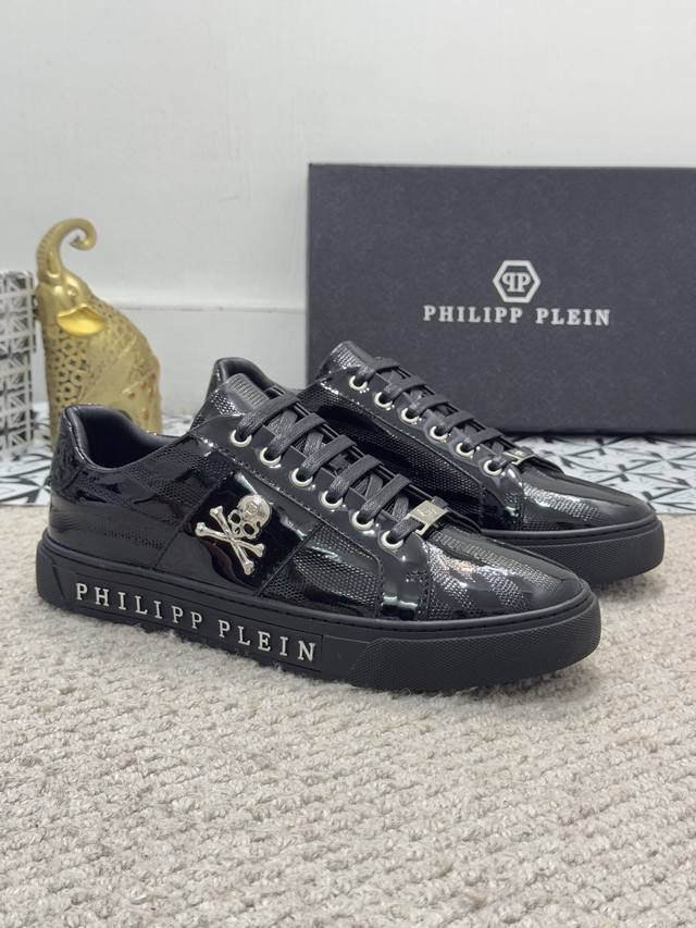 出厂价 实价 Philipp Plein-菲利普普来因 Philipp Plein 菲利普普来因 高帮男鞋高端品牌 官网1:1。鞋面采用意大利进口头层小牛皮羊皮