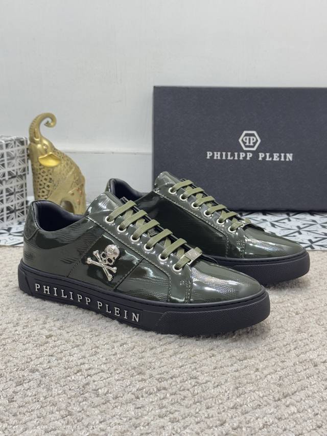 出厂价 实价 Philipp Plein-菲利普普来因 Philipp Plein 菲利普普来因 高帮男鞋高端品牌 官网1:1。鞋面采用意大利进口头层小牛皮羊皮