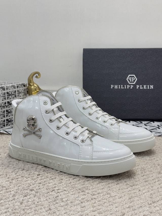 出厂价 实价 Philipp Plein-菲利普普来因 Philipp Plein 菲利普普来因 高帮男鞋高端品牌 官网1:1。鞋面采用意大利进口头层小牛皮羊皮