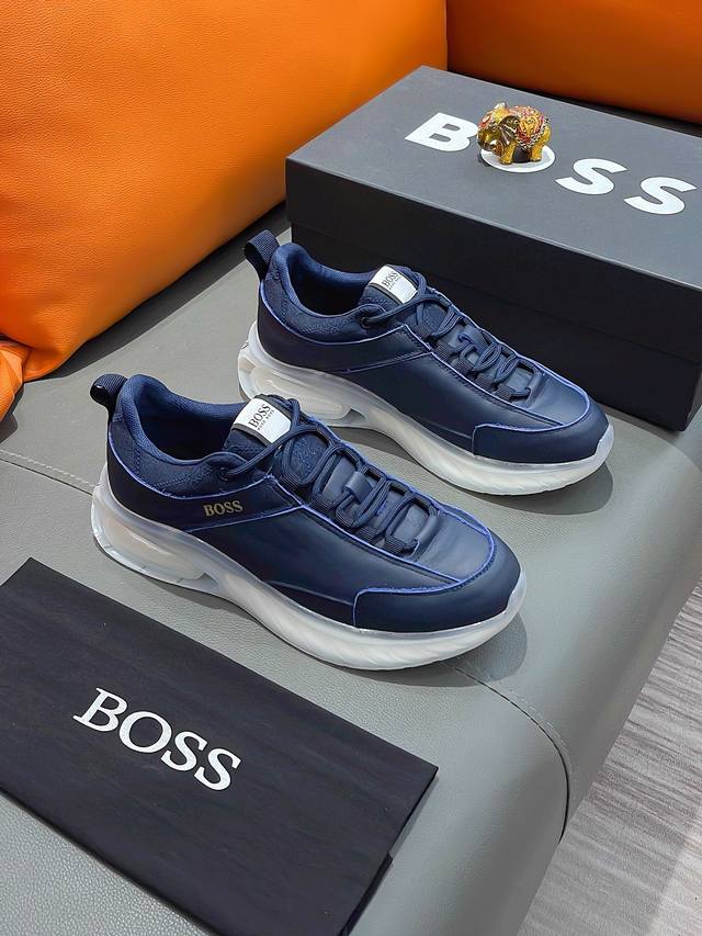 商品名称：Boss 波士 正规码数: 38-44 休闲鞋 商品材料：精选 牛皮鞋面，舒适羊皮内里 ；原厂大底。