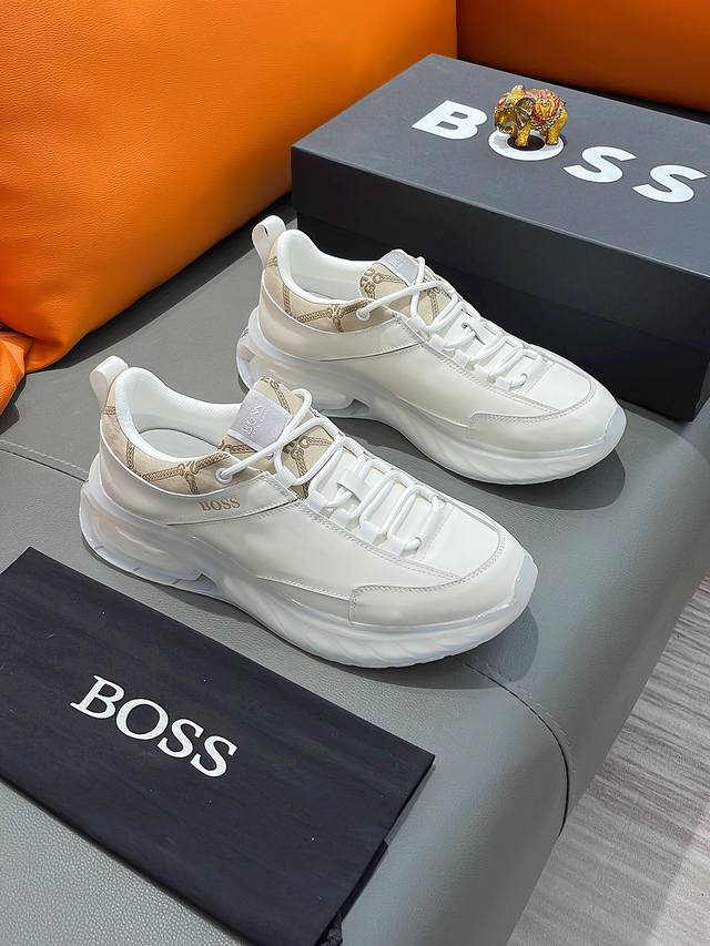 商品名称：Boss 波士 正规码数: 38-44 休闲鞋 商品材料：精选 牛皮鞋面，舒适羊皮内里 ；原厂大底。