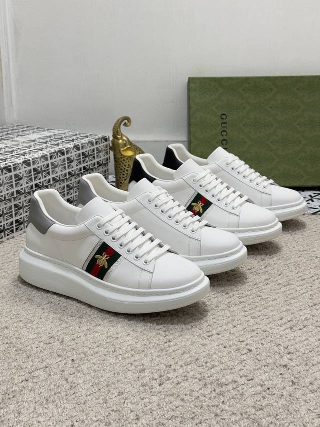 出厂价 实价 Gucci-古奇，原版皮料 舒适羊皮内里 轻便柔软耐磨大底 款式类别：男士时尚休闲鞋 跑步 运动鞋 尊贵奢侈品大牌元素 顶级奢华 颜色：实物图片色