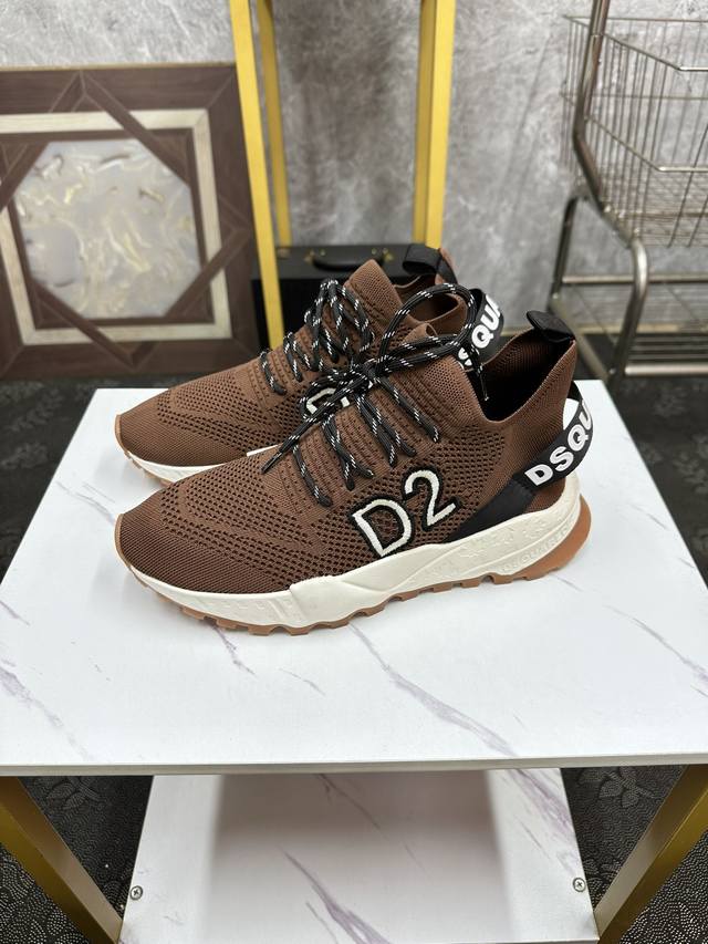 Dsquared2 休闲运动鞋z柜同步发售，原厂配置：进口y版定制原版材料牛皮原厂特供原版成型底超级舒适，原厂跟单货，高品质，可随意进出z柜，欢迎对比。正码38