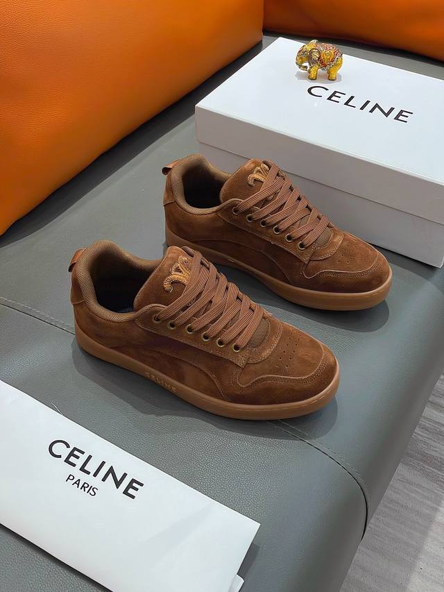 商品名称：Celine 赛琳正规码数: 38-44 休闲鞋商品材料：精选 牛皮鞋面，柔软羊皮 内里；原厂大底