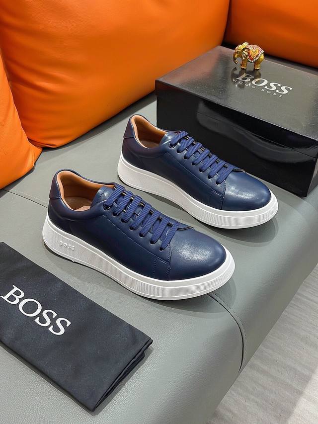 商品名称：Boss 波士正规码数: 38-44 休闲鞋商品材料：精选 进口牛皮鞋面，舒适羊皮内里；原厂大底