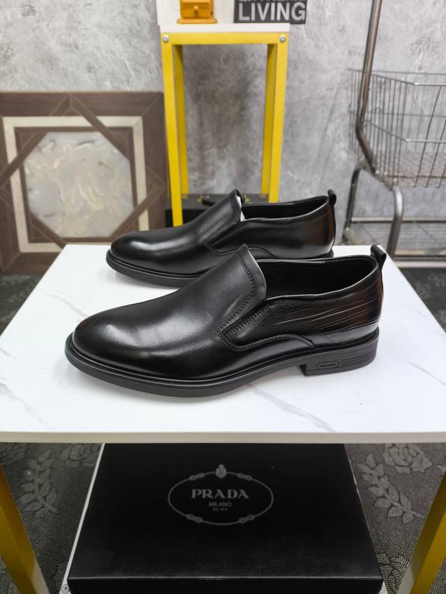 Prada-普拉达 高级感皮鞋，进口工艺原版牛皮材质，真皮内里 高档舒适，原版大底轻盈耐磨！纯手工制作，细节决定品质！38-44 Xh