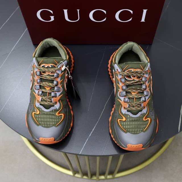 出厂价： Gucci Ripple系列情侣款休闲运动鞋，购入原版精准复.刻！还原细节品质，Gucci Ripple系列运动鞋采用创新缝线工艺制作，打造如水般的流