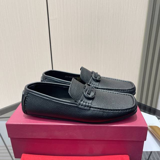 Ferragamo 高端品质头层小牛皮牛皮内里尺码38-45