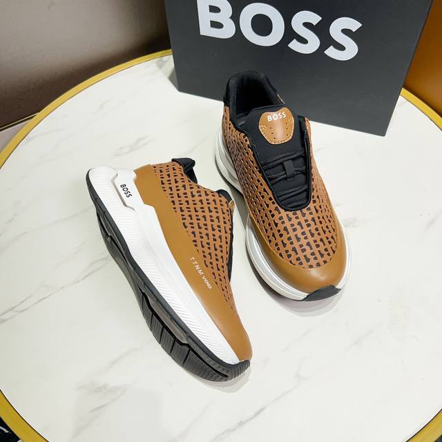 Boss 最新上市、进口原版材料、高级原版图案 高端1:1开模定制，原版大底，更轻便，防滑 时尚主打潮流，百搭爆款 散发时尚休闲气息，时尚就在脚下 码数：38-