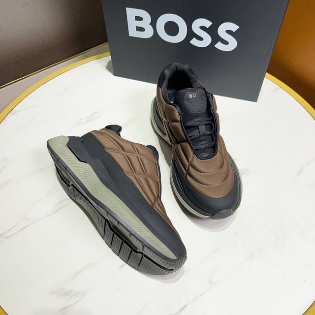 Boss 最新上市、进口原版材料、高级原版图案 高端1:1开模定制，原版大底，更轻便，防滑 时尚主打潮流，百搭爆款 散发时尚休闲气息，时尚就在脚下 码数：38-