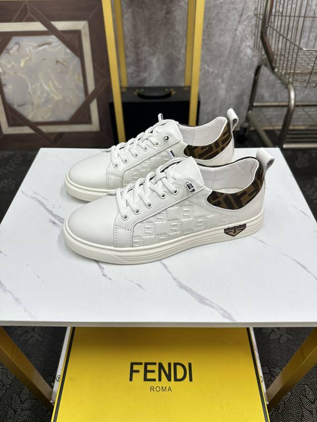 Fendi-芬迪 官网同步 专柜品质 时尚简约经典款 进口原版牛皮面料 猪皮内里 原版大底 尺码 Size :38-44 45定做不退换 X2