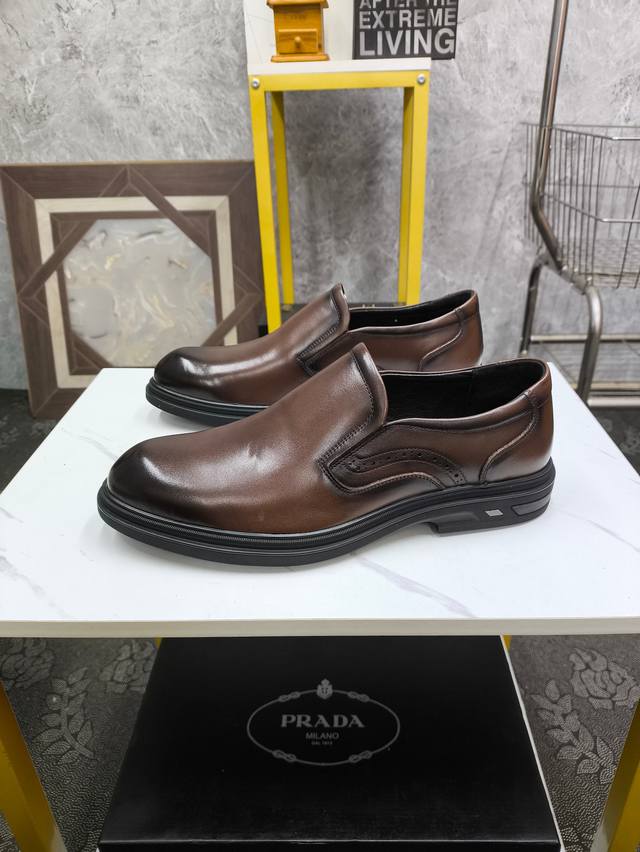 Prada-普拉达 高级感皮鞋，进口工艺原版牛皮材质，真皮内里 高档舒适，原版大底轻盈耐磨！纯手工制作，细节决定品质！38-44 Xh