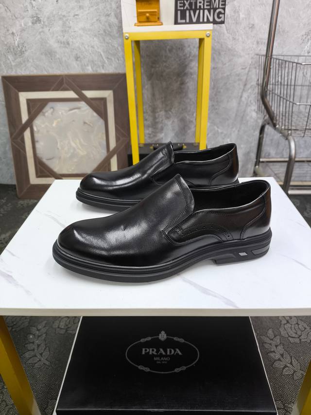 Prada-普拉达 高级感皮鞋，进口工艺原版牛皮材质，真皮内里 高档舒适，原版大底轻盈耐磨！纯手工制作，细节决定品质！38-44 Xh