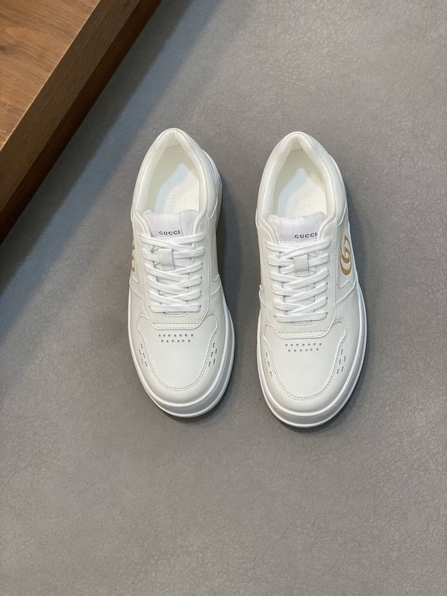 G家 顶级 -Size ：38-44 38 45可订做Gucci 古奇高端品质 原单-鞋面：纳帕小牛皮、荔纹小牛皮、电脑刺绣品牌图腾-内里：水染牛皮-大底：超轻 - 点击图像关闭