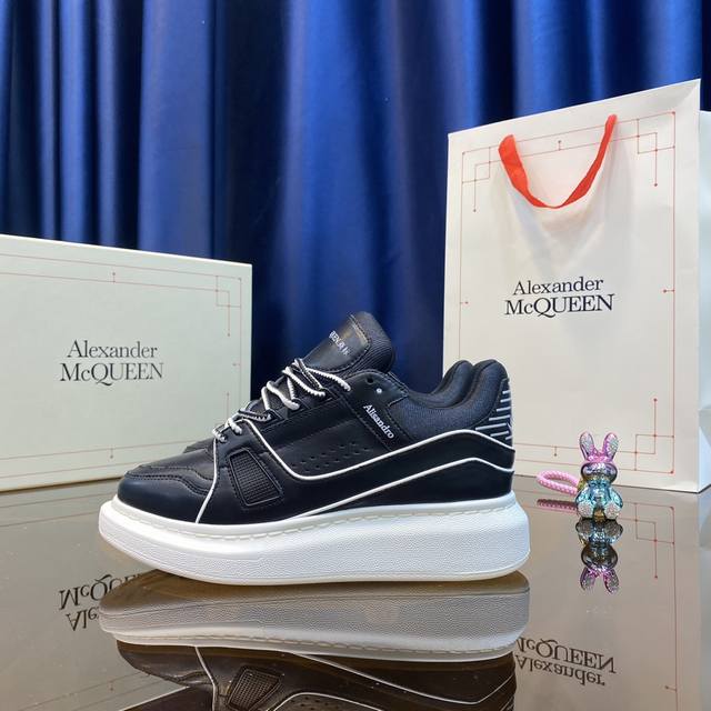 麦昆alexander Mcqueen 情侣款 Size： 女35-40男39-45 女40.男45 订做Lv. 麦昆alexander Mcqueen第一次合