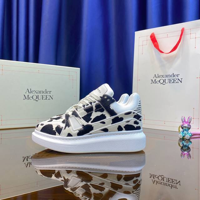 麦昆alexander Mcqueen 情侣款 Size： 女35-40男39-45 女40.男45 订做Lv. 麦昆alexander Mcqueen第一次合