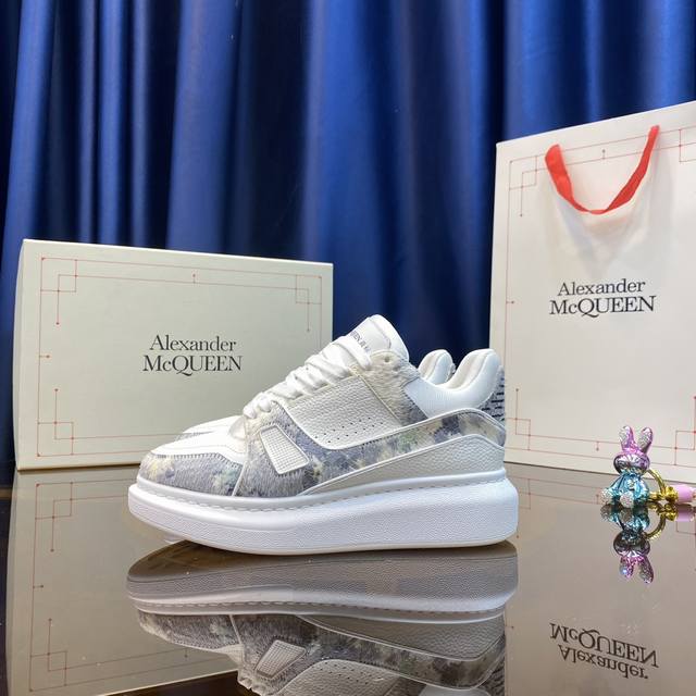 Lv. 麦昆alexander Mcqueen 情侣款 Size： 女35-40男39-45 女40.男45 订做Lv. 麦昆alexander Mcqueen