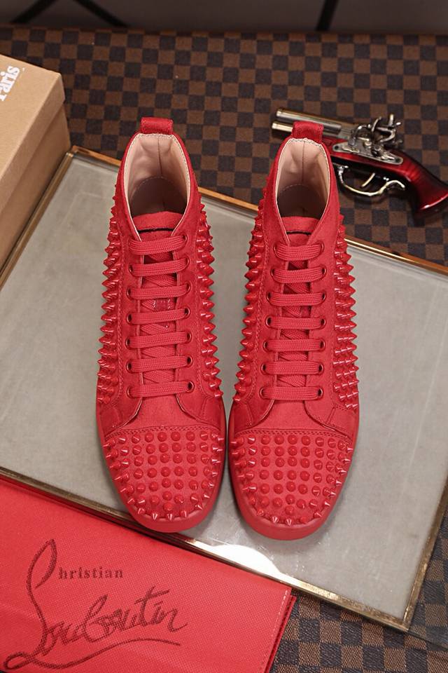 出厂价 Christian Louboutin Cl红底鞋 专柜钉钉系列，高帮情侣休闲板鞋 独家热款发布活动乳胶垫脚成品大底车线女35-40#男38#-46,全 - 点击图像关闭