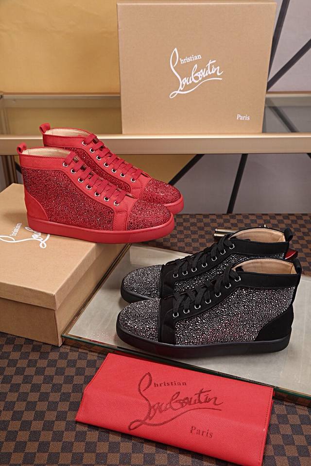 出厂价 Christian Louboutin Cl红底鞋 专柜烫钻系列，高帮情侣休闲板鞋 独家热款发布活动乳胶垫脚成品大底车线女35-40#男38#-46,全