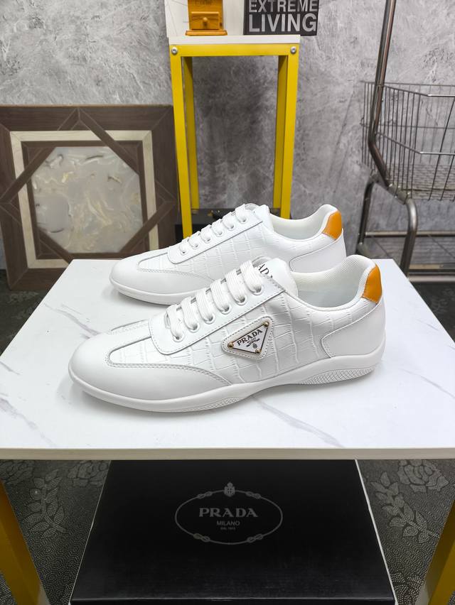 Prada-普拉达 官网同步 专柜品质 欧洲走秀款 鞋面进口原版牛皮面料 简而不凡 奢而不华 此款演绎着恰到好处 真皮内里 羊皮内里 特供大底 尺码 Size