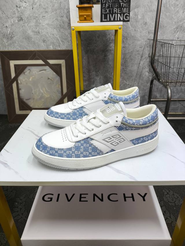 Givenchy 纪梵希 新款 专柜同步 人手一双 不容错过 专柜买版 完全1:1 开模定制顶级版本 原版展示提供对比 让大货做到和原版0区别 实物和图片来见证