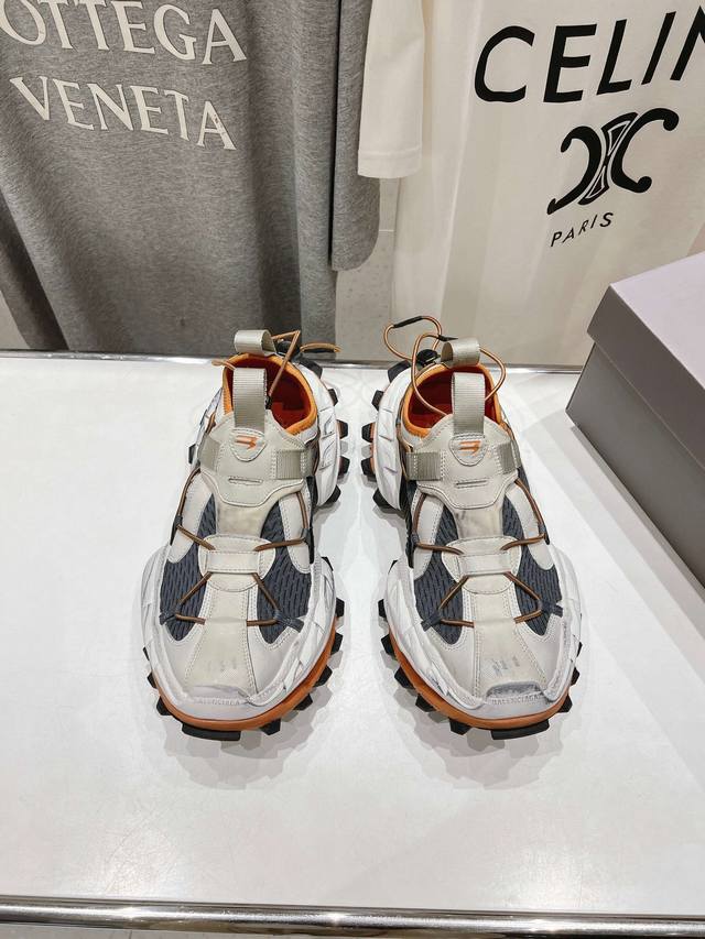 高版本出厂 男码+20Balenciag*巴黎世家25Ss早春最新爆款刘昊然走秀同款，Sneaker情侣运动老爹鞋系列原版购入开发，一比一做货，新款浓浓的机能风