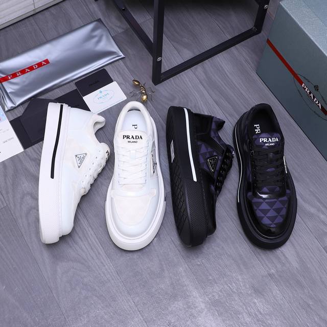 商品商标：Prada 普拉达 休闲鞋正码码数: 38-45商品材料：精选 头层牛皮拼接布鞋面 网内里 原版大底