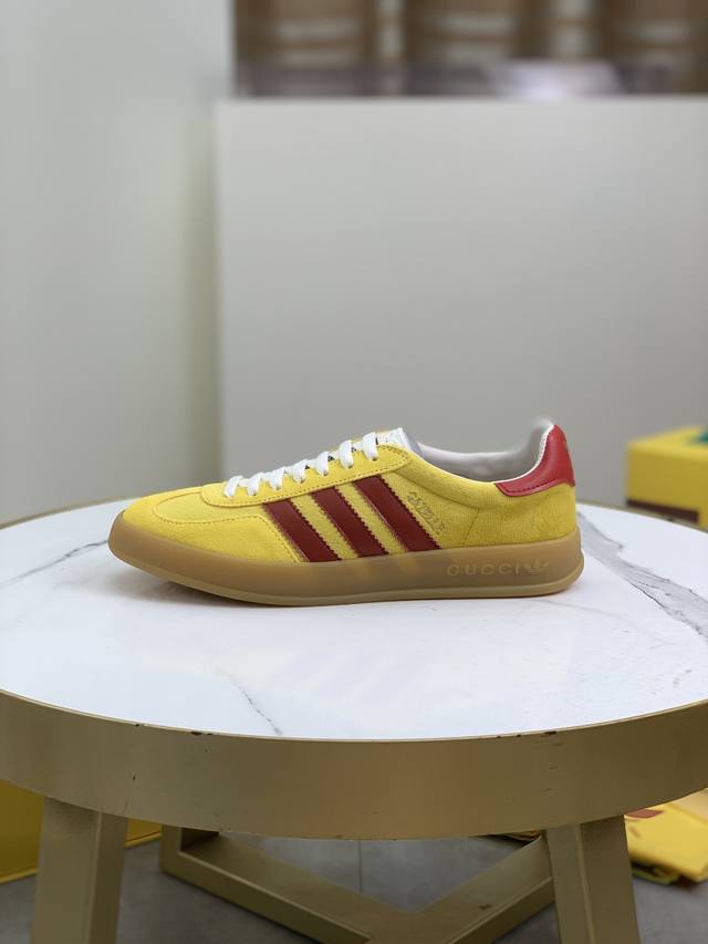 工厂价 实价 顶级版本Adidas X Gucci联名款gazelle运动鞋 情侣款休闲板鞋原版购入开发 做货 阿迪达斯x古驰世纪联名爆款 融汇两个品牌丰富且历