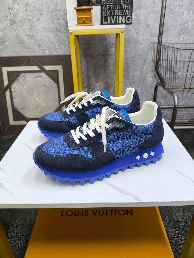 Louis Vuitton 路易威登 顶级代购男士最新专柜同步发售，意大利进口原版品牌▲▲丝绸小牛皮 凸显高端 贵气 档次 做工考究 意大利进口水染牛皮内里 鞋