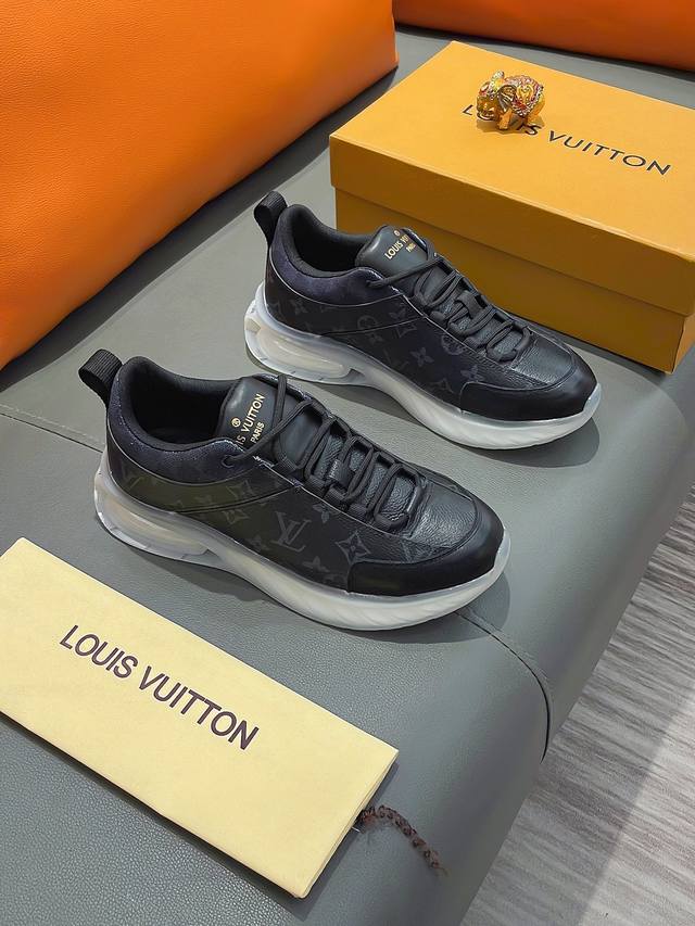 商品名称：Louis Vuitton 路易 威登正规码数: 38-44 休闲鞋商品材料：精选 牛皮鞋面，柔软羊皮内里；原厂大底