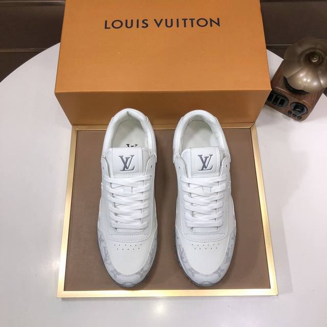 工厂 Louis Vuitton 原单 新款lv路易威登 * 顶级版本 Lv经典潮鞋！选用进口原版牛皮 水染牛皮内里.原版耐磨橡胶大底！高品质精品！码数38-4