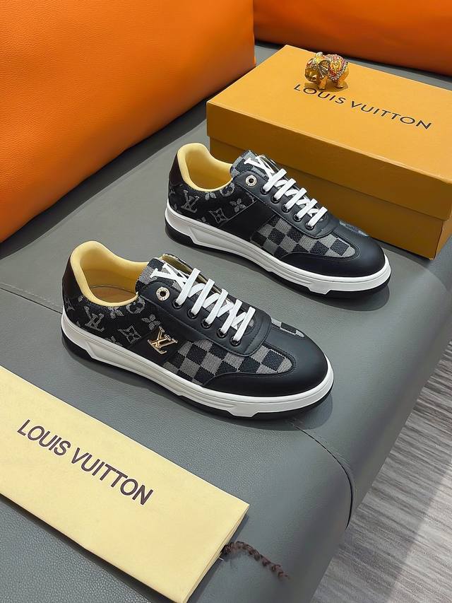 商品名称：Louis Vuitton 路易 威登正规码数: 38-44 休闲鞋商品材料：精选 牛皮鞋面，柔软绒毛内里；原厂大底