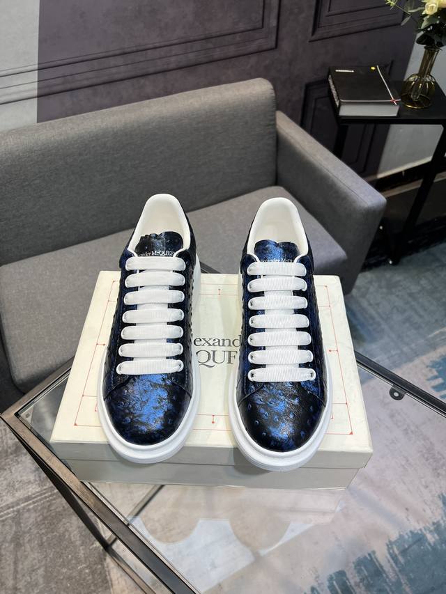 Alexander Mcqueen 麦昆 经典明星爆款百搭小白鞋，原版1：1复刻，新色不断更新，原版进口意大利头层牛皮，水染羊皮内里，垫脚超清晰高温空压logo