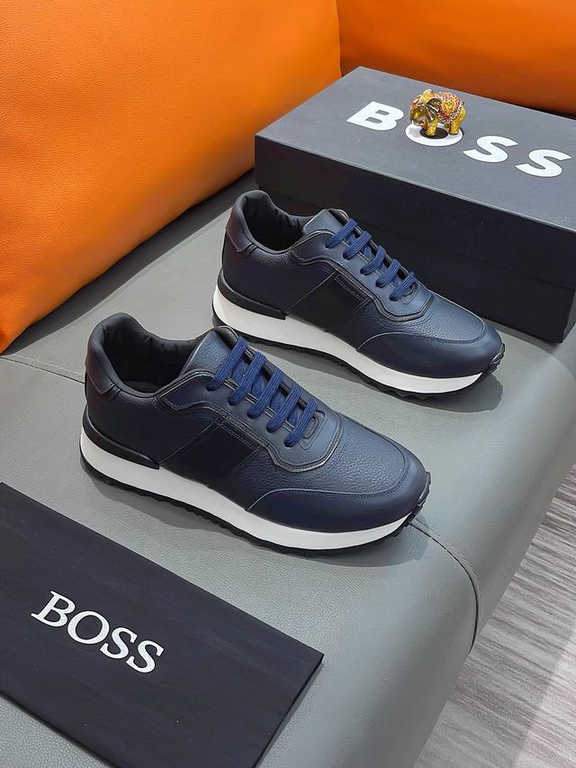 商品名称：Boss 波士正规码数: 38-44 休闲鞋商品材料：精选 牛皮鞋面，舒适羊皮内里 ；原厂大底