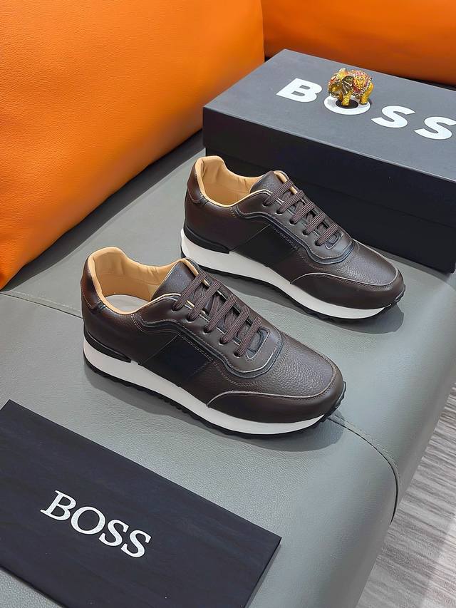 商品名称：Boss 波士正规码数: 38-44 休闲鞋商品材料：精选 牛皮鞋面，舒适羊皮内里 ；原厂大底