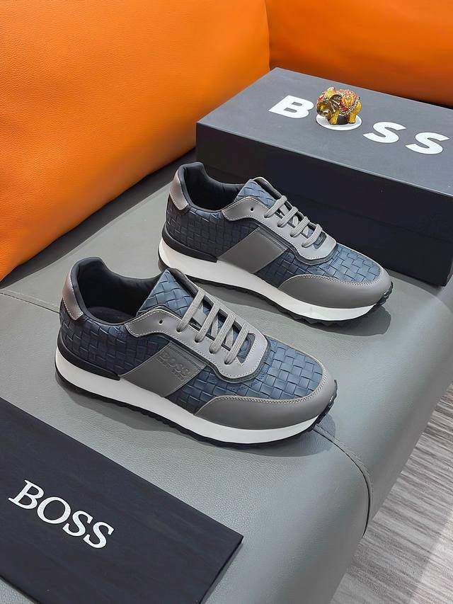 商品名称：Boss 波士正规码数: 38-44 休闲鞋商品材料：精选 牛皮鞋面，舒适羊皮内里 ；原厂大底