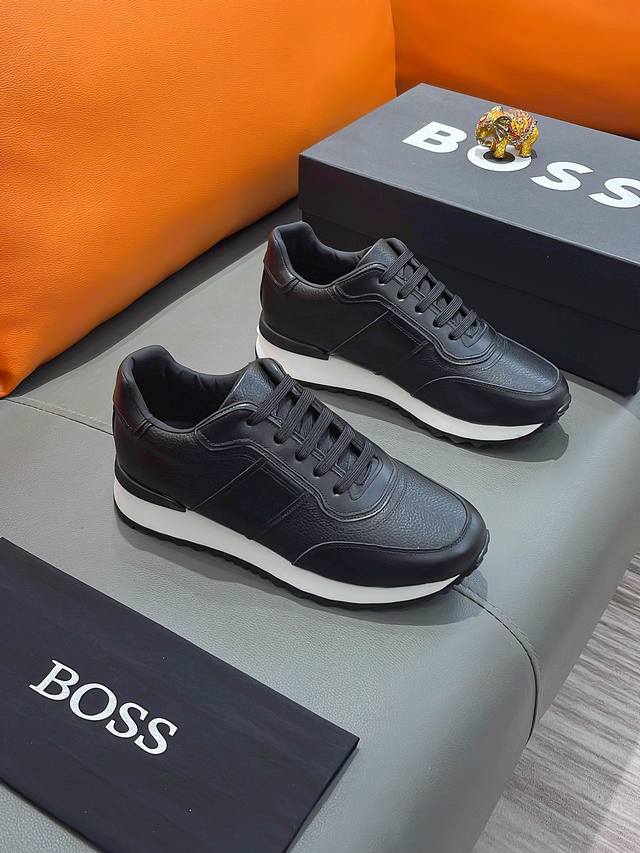 商品名称：Boss 波士正规码数: 38-44 休闲鞋商品材料：精选 牛皮鞋面，舒适羊皮内里 ；原厂大底