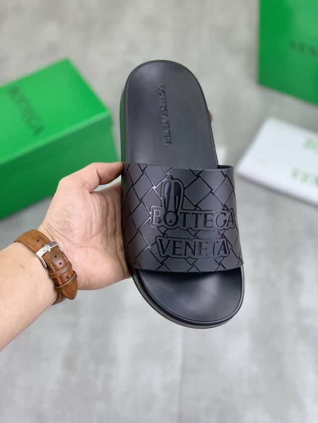 工厂价 实价 Bottega Veneta 新款休闲拖鞋，官网1:1、高品质 完美做工 透射出一种尊贵奢华，于古奇高端超凡工艺中升华其奢侈定义 码数；38-46