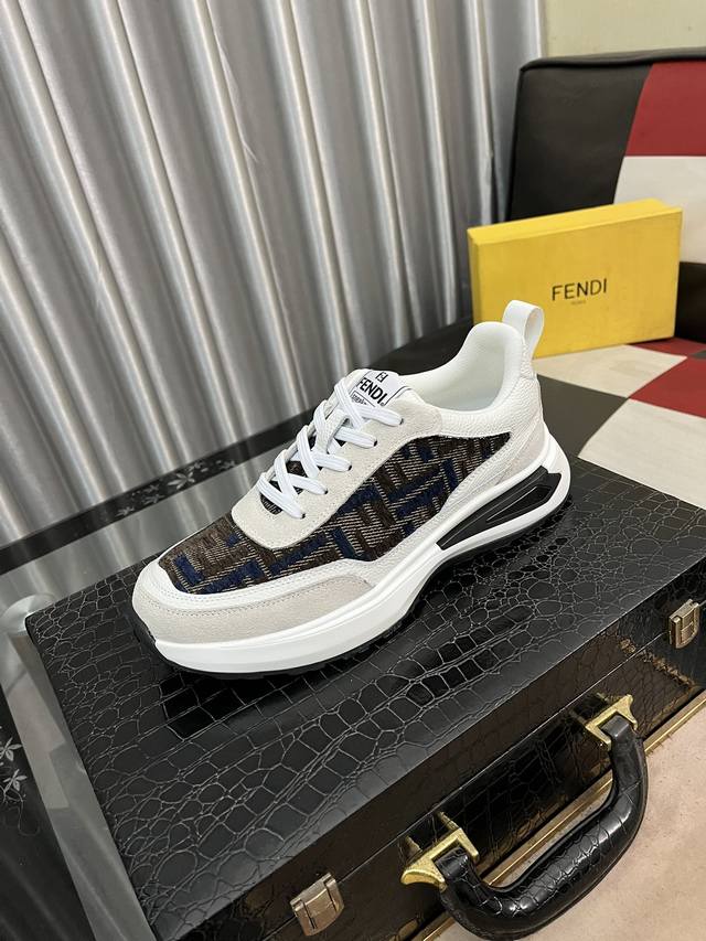 出厂价： Fendi 芬迪 男士最新款休闲鞋！专柜同步上市！复刻 内里采用头层顶级羊皮，原版原厂特供橡胶大底 引领时尚新概念 配码：38-443色可选 - 点击图像关闭