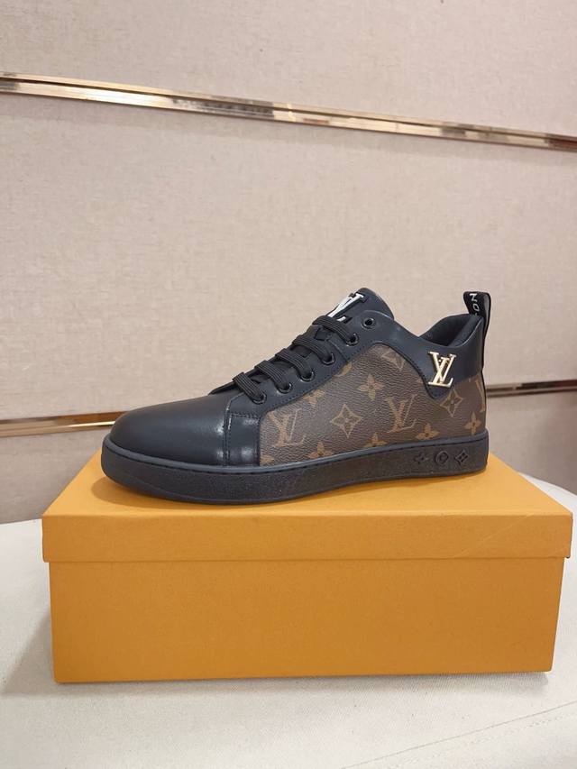 工厂价 Louis Vuitton 路易威登 Lv顶级新款专柜同步发售，鞋面意大利进口头层牛皮，全进口羊皮内里，完全1比1复刻，鞋底：原厂特供原版底，独家活动成 - 点击图像关闭