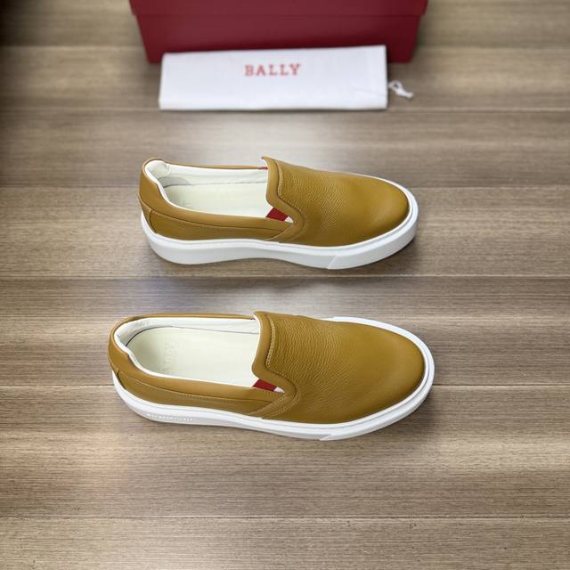 Bally 巴利-高端品质 原单-鞋面：纳帕小牛皮、摔纹小牛皮、鞋口品牌松紧-内里：水染牛皮-大底：超轻tpu发泡 Xl ；成型大底-超高品控 做工精细：凸显