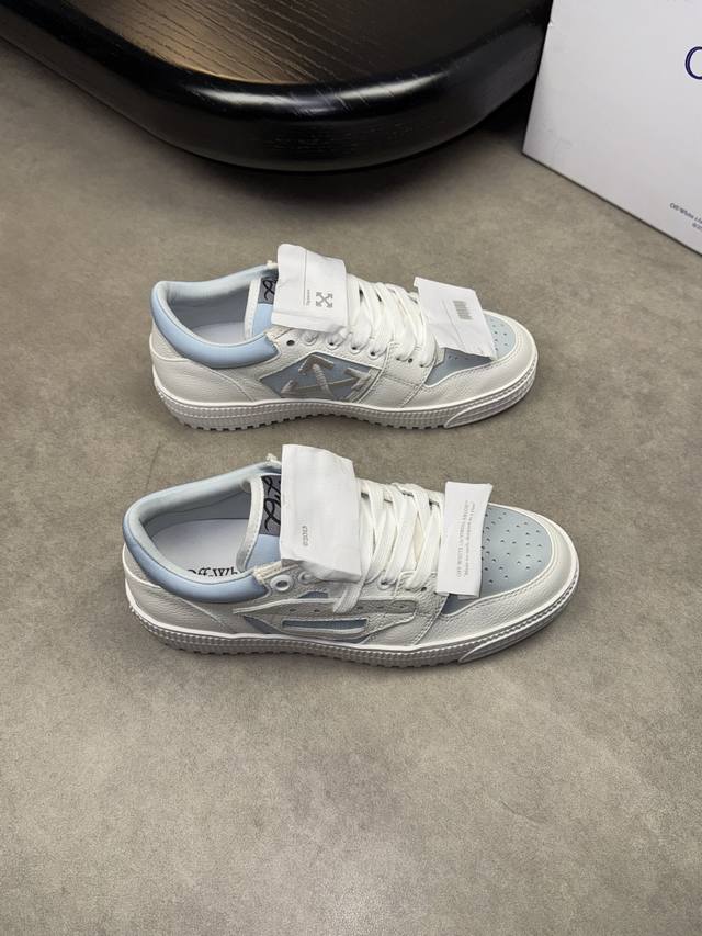 off-white -高端品质 原单情侣装休闲运动鞋-鞋面：摔纹小牛皮、品牌帆布、鞋身车缝品牌Logo-内里：水染羊皮，垫脚；品牌帆布-大底：超轻TPR 橡胶；