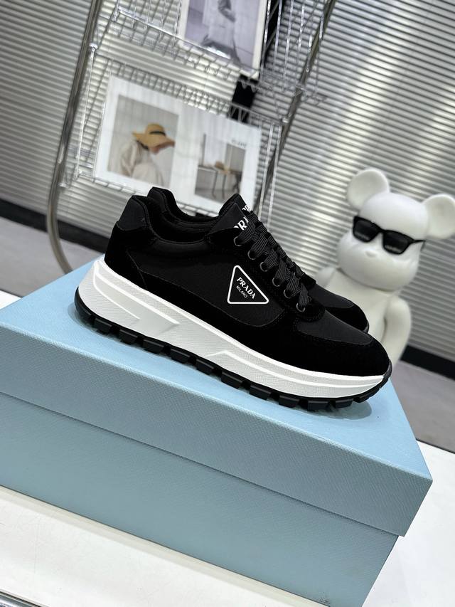 PRADA* P: 情侣款Size: 女款34-40.男款39-44. 45定做 PRADA 225普拉达新品，实力来袭！众多网红同款，时髦百搭nice单品，意 - 点击图像关闭