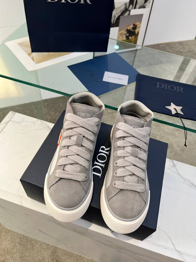 Dior迪奥 P: 情侣款，码数：女款 35-40 41定做不退换 男款 39-44 38.45.46定做不退换 B33高帮运动鞋黑色哑光丝绸头层牛皮和 Obl