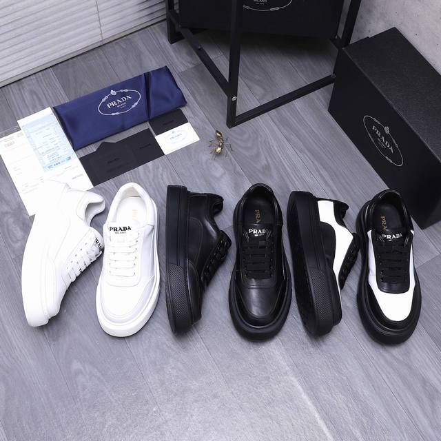 商品商标：PRADA 普拉达 商务休闲鞋正码码数: 38-44商品材料：精选 头层牛皮鞋面 羊皮内里 原版大底